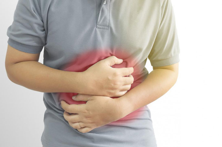 Đầy bụng khó tiêu sau ăn có thể cải thiện bằng thói quen nghỉ ngơi đúng cách