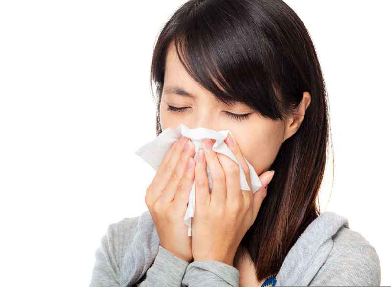 Cảm lạnh cũng là nguyên nhân gây nghẹt mũi