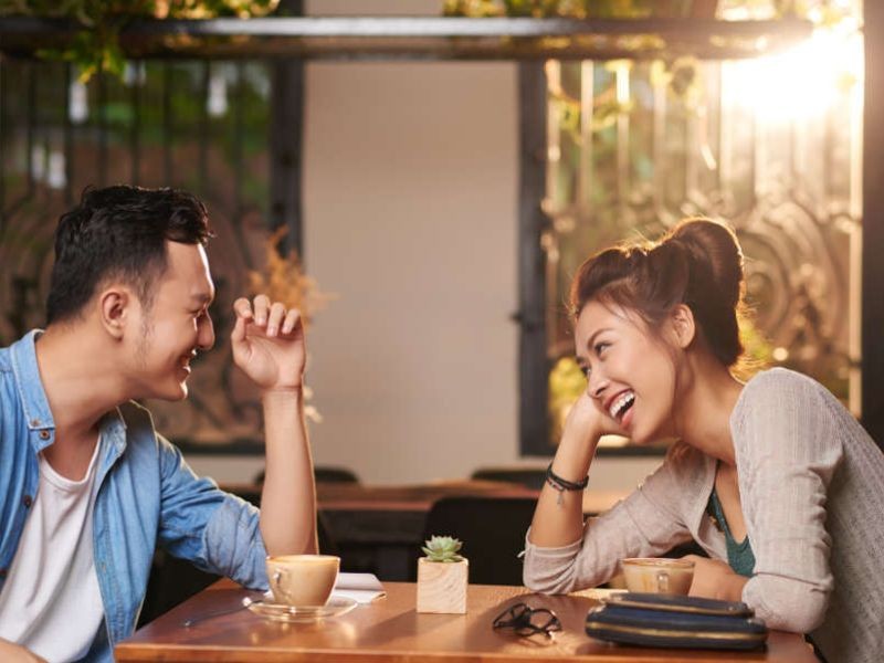 Duy trì các mối quan hệ tốt cũng giúp giải toả căng thẳng